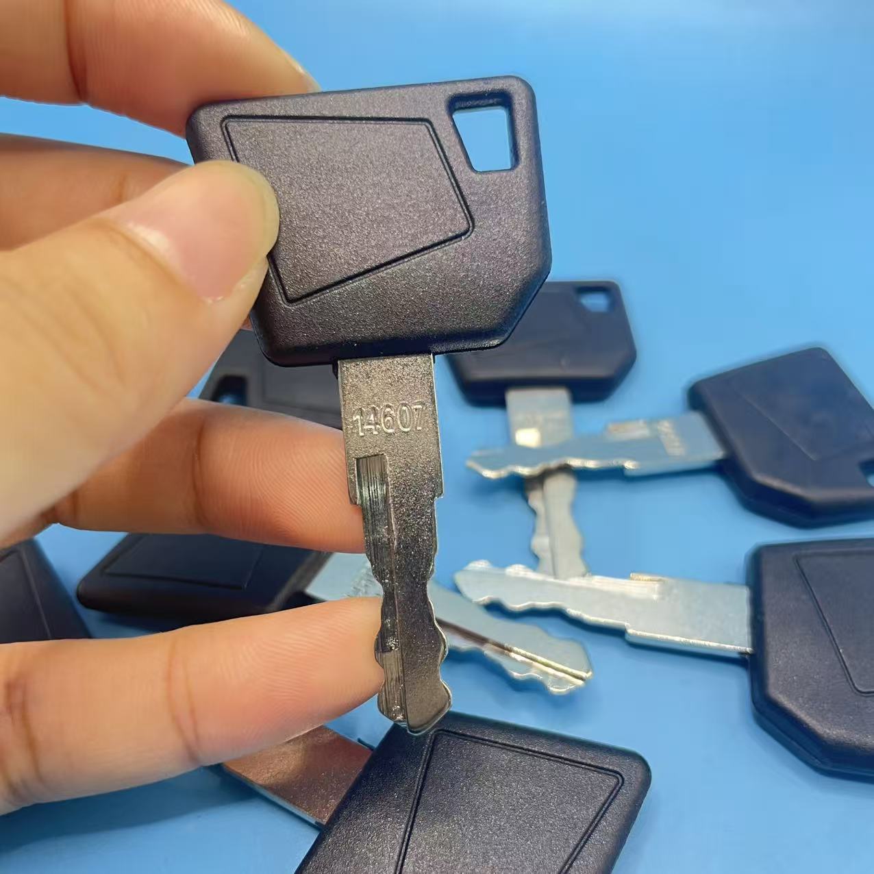 1/5/10PCS 14607 Heavy Equipmen - đánh giá và giá Heavy Equipment Keys Master Set